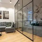 Boutique Glass By Fengshui4u Apartment Lodz