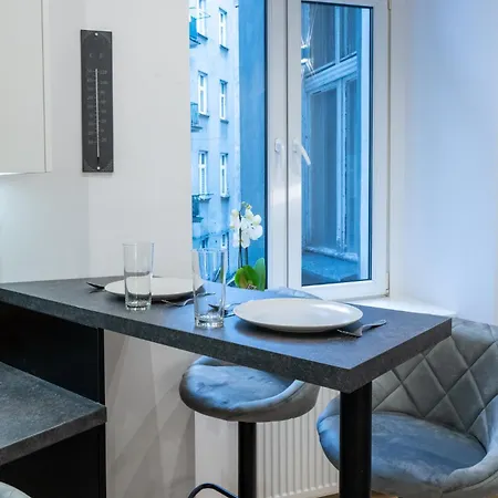 Apartament Boutique Glass By Fengshui4u