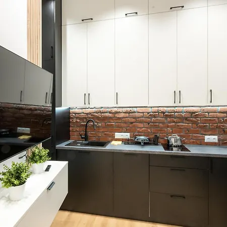 Boutique Glass By Fengshui4u Lägenhet